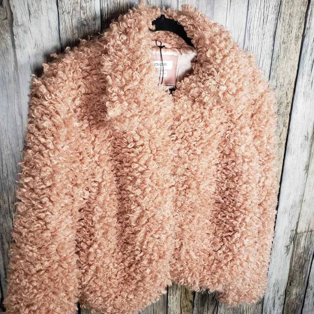 NOIZE Kelly Faux Fur Collared Jacket - L